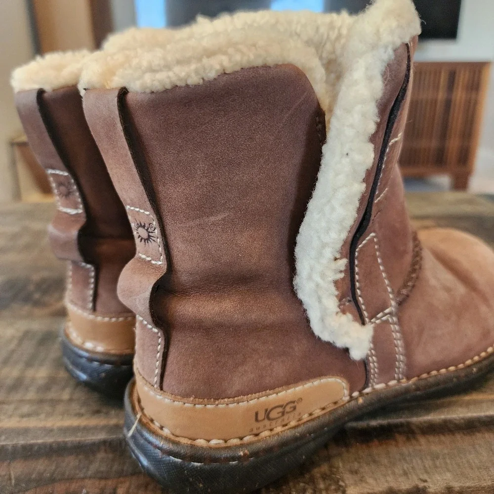 UGG australia 5587